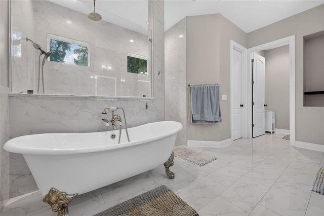 1515 RAMBLING OAKS LANE, Deland, FL 32720