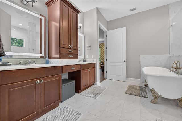 1515 RAMBLING OAKS LANE, Deland, FL 32720