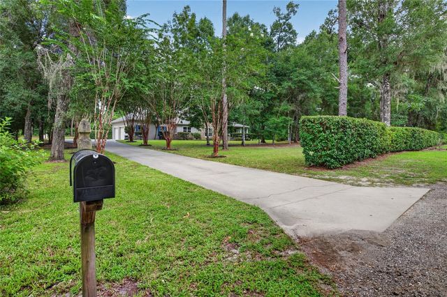 1515 RAMBLING OAKS LANE, Deland, FL 32720
