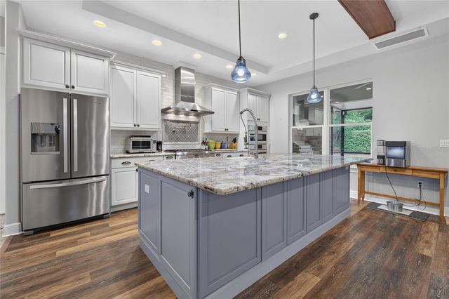 1515 RAMBLING OAKS LANE, Deland, FL 32720