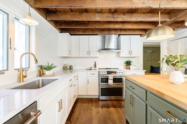 193 Phoenixville Road, Chaplin, CT 06235