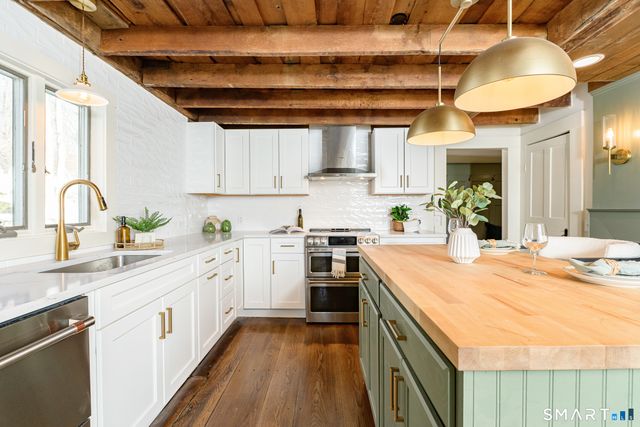 193 Phoenixville Road, Chaplin, CT 06235