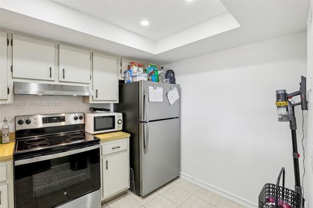 5570 NW 44th St 510A, Lauderhill, FL 33319