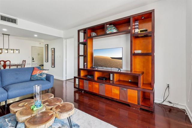 5570 NW 44th St 510A, Lauderhill, FL 33319