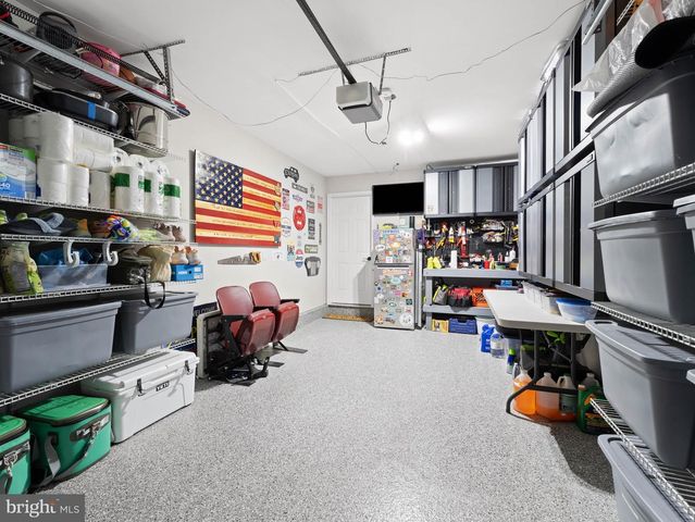 102 DORAL DR, Blackwood, NJ 08012