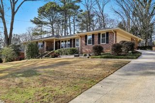 2736 Hunting Hill Lane, Decatur, GA 30033