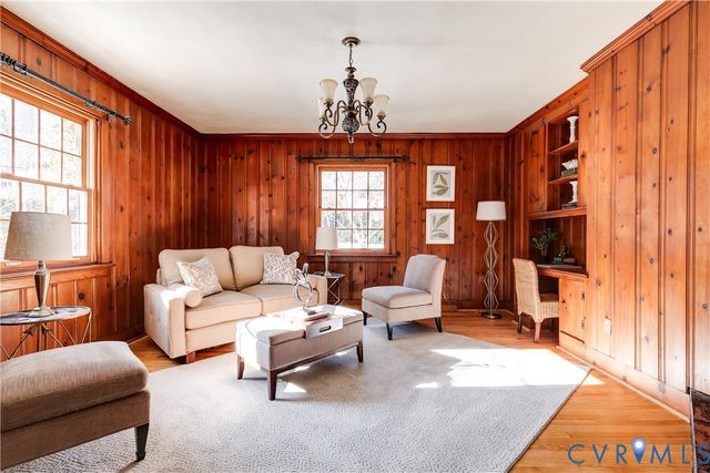 3405 Riverview Dr, Richmond, VA 23225