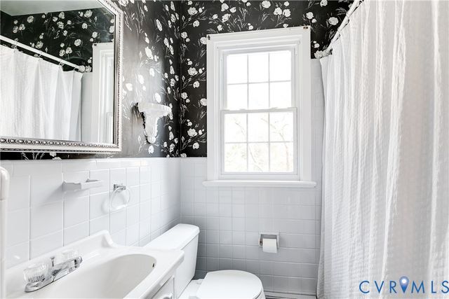 3405 Riverview Dr, Richmond, VA 23225