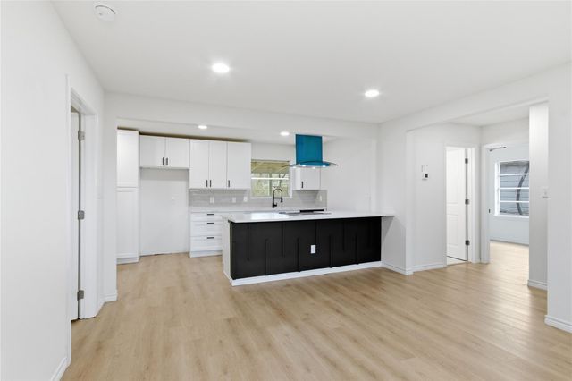 2111 Briar Lane, La Marque, TX 77568