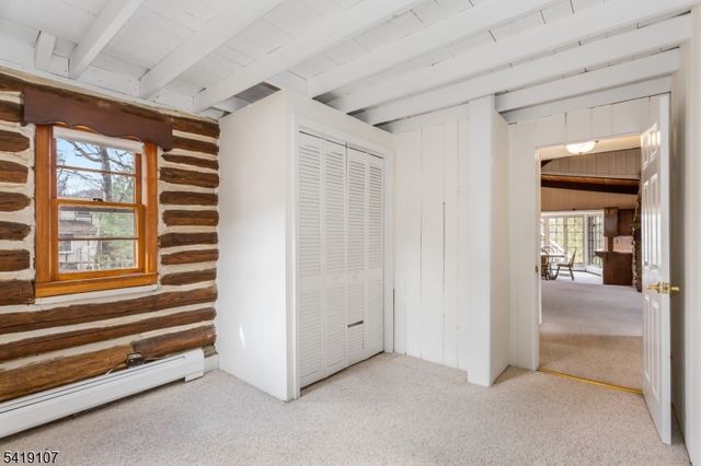 6 Partridge Trl, Kinnelon Boro, NJ 07405