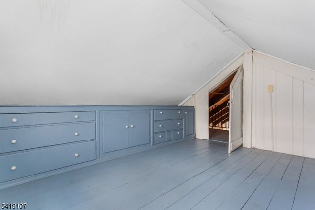 6 Partridge Trl, Kinnelon Boro, NJ 07405