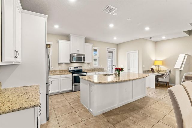 8024 BLUEJACK OAK DRIVE, Winter Garden, FL 34787