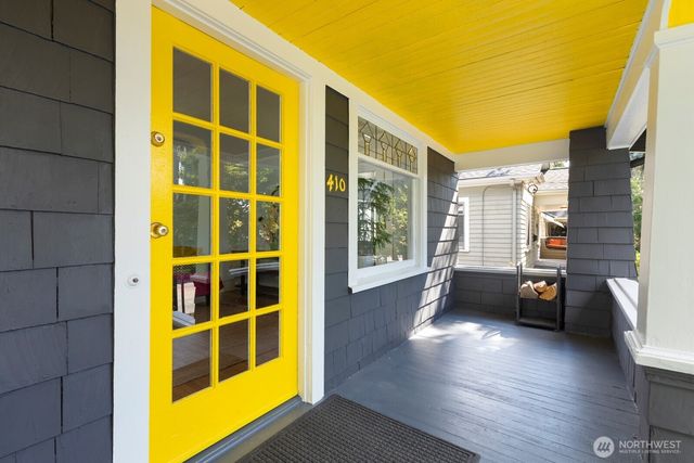 410 N 46th Street, Seattle, WA 98103