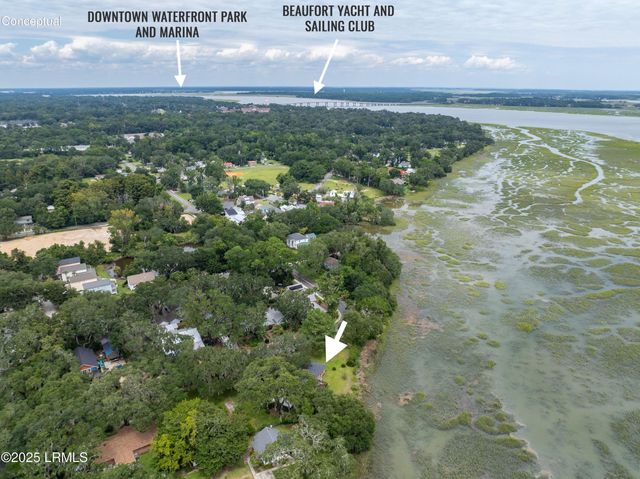 807 11th Street, Port Royal, SC 29935