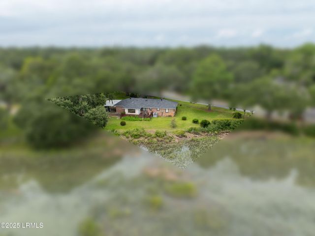 807 11th Street, Port Royal, SC 29935