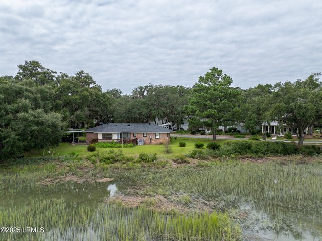 807 11th Street, Port Royal, SC 29935