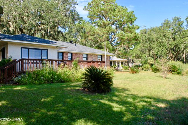 807 11th Street, Port Royal, SC 29935