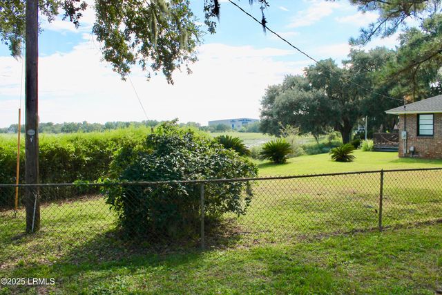 807 11th Street, Port Royal, SC 29935