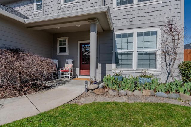 3059 Sycamore Way, Medford, OR 97504