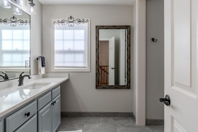 3059 Sycamore Way, Medford, OR 97504