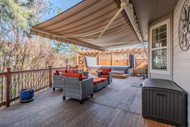 3059 Sycamore Way, Medford, OR 97504