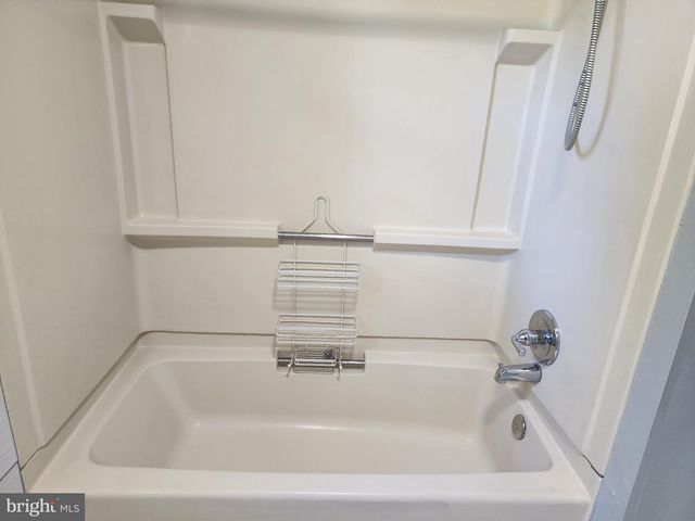 13 MAIN, Huntingtown, MD 20639