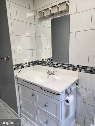 13 MAIN, Huntingtown, MD 20639