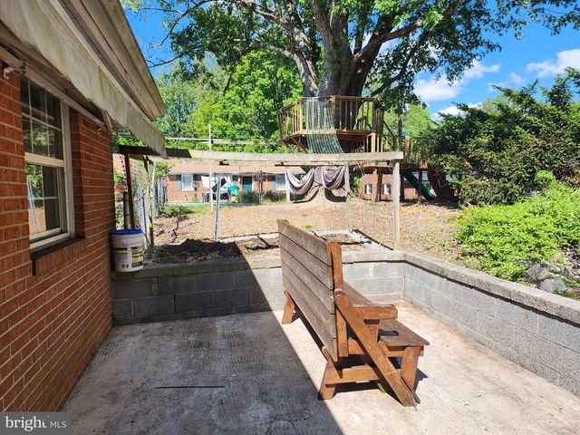 13 MAIN, Huntingtown, MD 20639