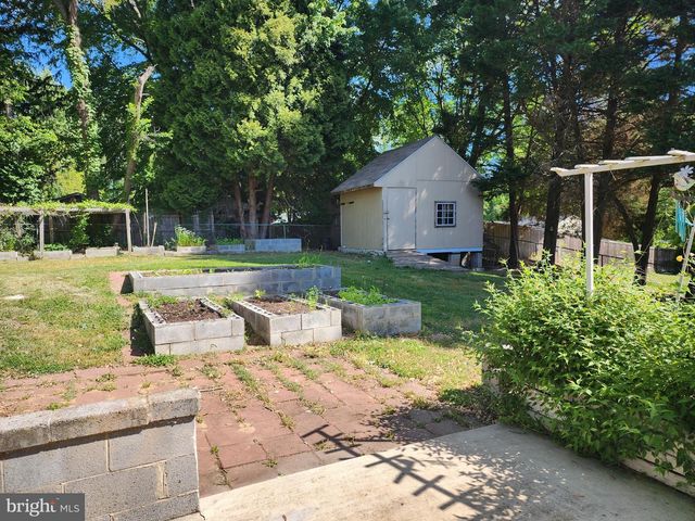 13 MAIN, Huntingtown, MD 20639