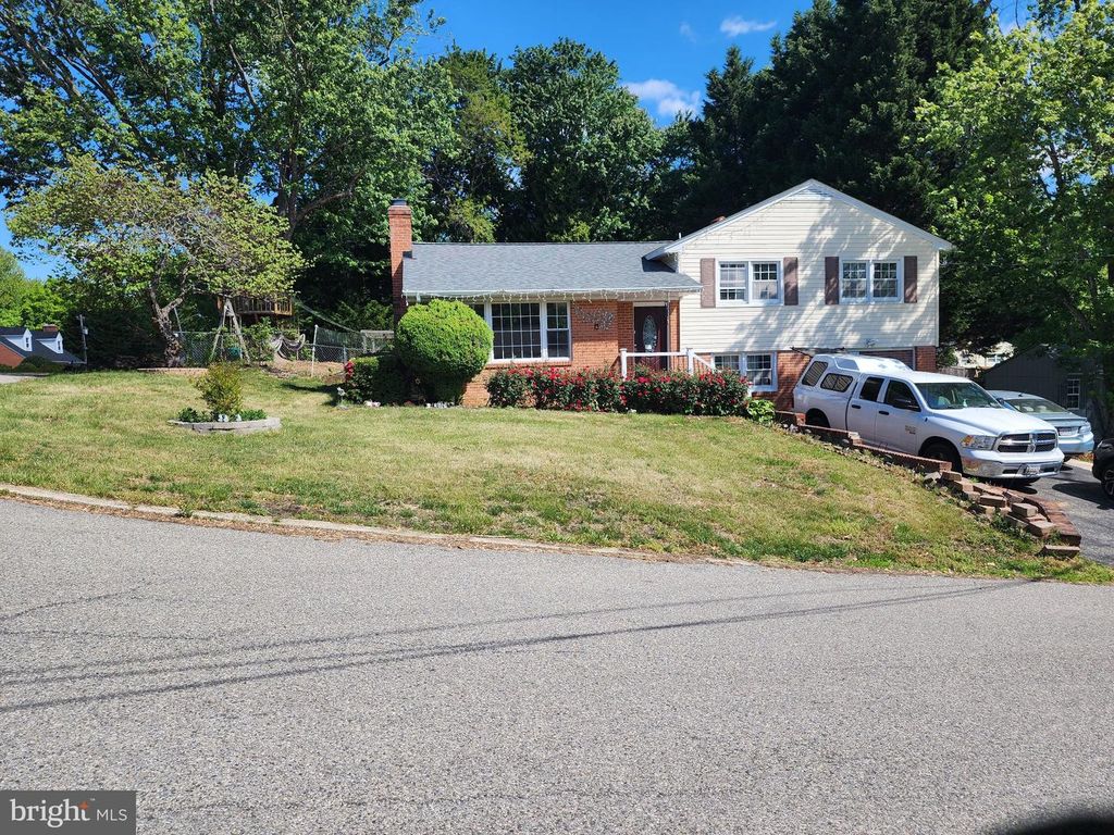 13 MAIN, Huntingtown, MD 20639