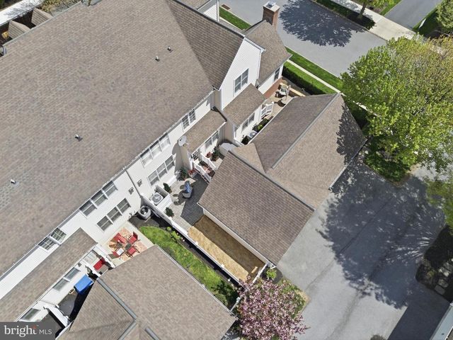 1459 HAMMOCK WAY, Lancaster, PA 17601