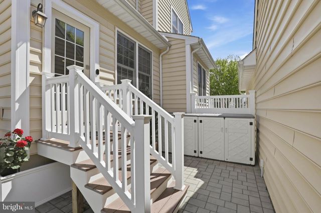 1459 HAMMOCK WAY, Lancaster, PA 17601
