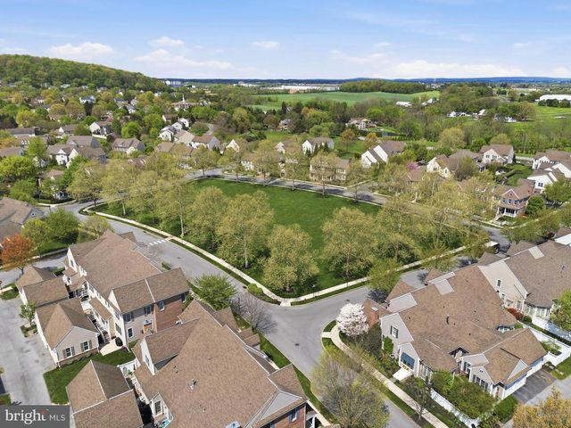 1459 HAMMOCK WAY, Lancaster, PA 17601