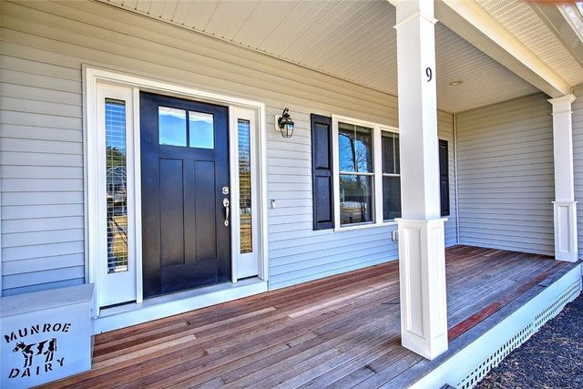 9 Cassidy Trail, Coventry, RI 02816