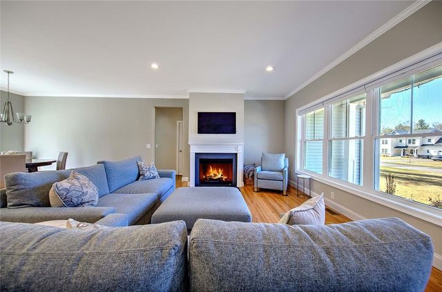 9 Cassidy Trail, Coventry, RI 02816