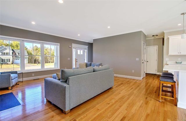 9 Cassidy Trail, Coventry, RI 02816