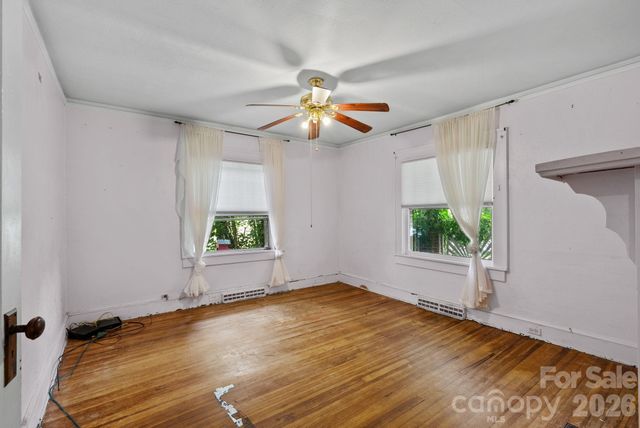 49 Church Street, Weaverville, NC 28787