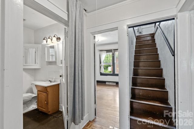 49 Church Street, Weaverville, NC 28787
