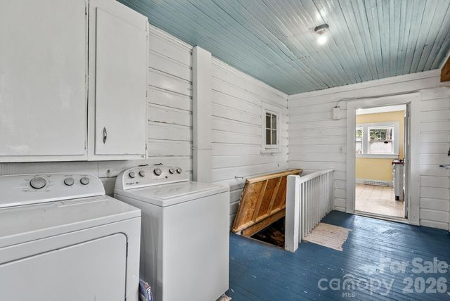 49 Church Street, Weaverville, NC 28787