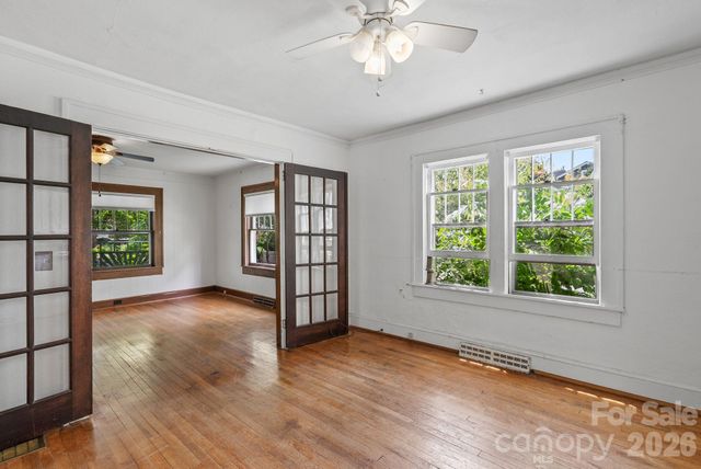 49 Church Street, Weaverville, NC 28787