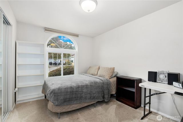21642 117th Place SE, Kent, WA 98031