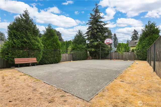 21642 117th Place SE, Kent, WA 98031
