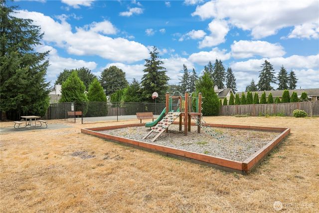 21642 117th Place SE, Kent, WA 98031