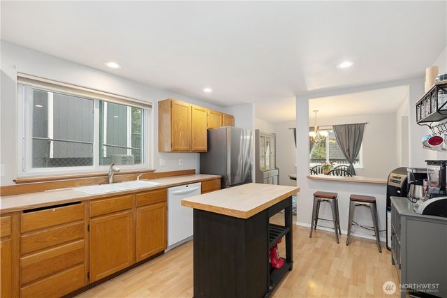 21642 117th Place SE, Kent, WA 98031