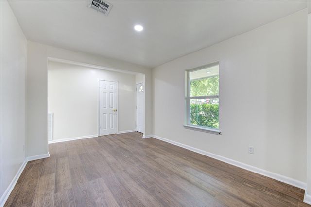 13227 James Lane, Stafford, TX 77477