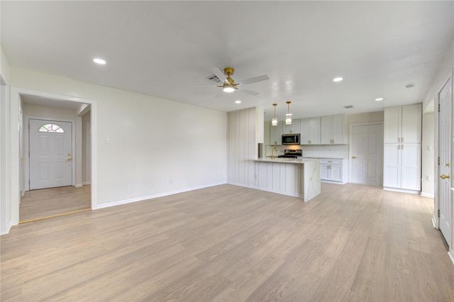 13227 James Lane, Stafford, TX 77477