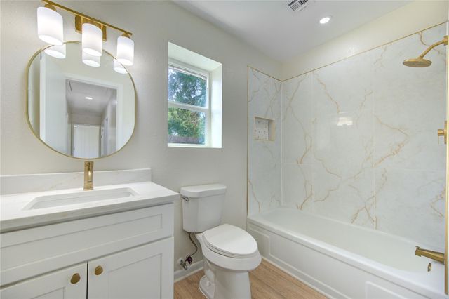 13227 James Lane, Stafford, TX 77477
