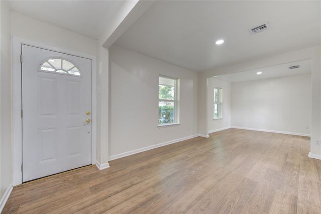 13227 James Lane, Stafford, TX 77477