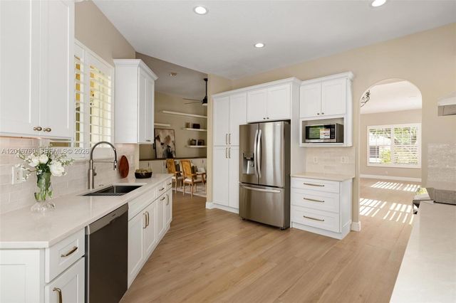 10684 NW 64th Ct, Parkland, FL 33076