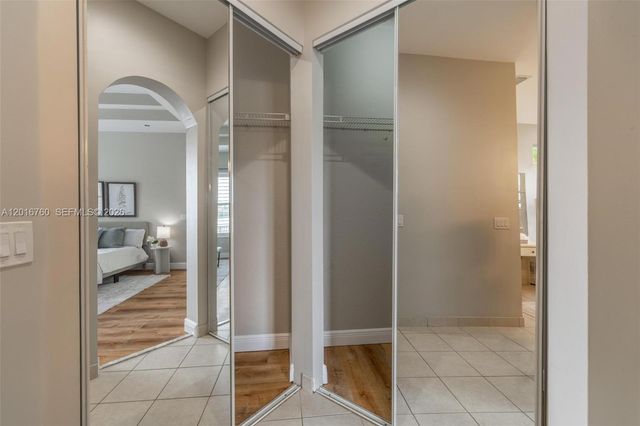 10684 NW 64th Ct, Parkland, FL 33076